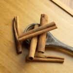 Cinnamon sticks e1575110353334